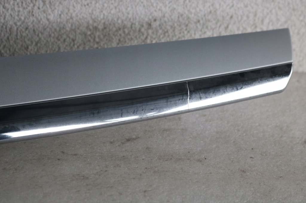 Mercedes glk w204 x204 рестайлинг  молдинг решётка радиатора решётка радиатора a2048880723 Недорого