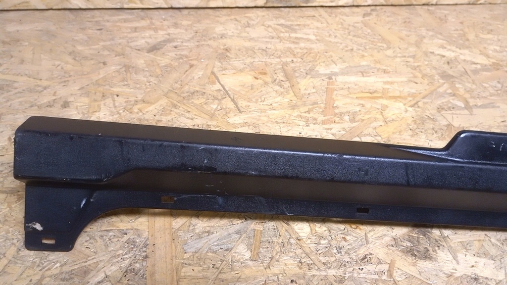 фото №6, Mercedes kaczka молдинг порог порог багажника 6117430030 оригинал