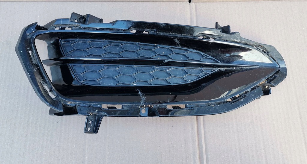 фото №1, Заглушка протитуманної фари ліва hyundai i40 lift 15-