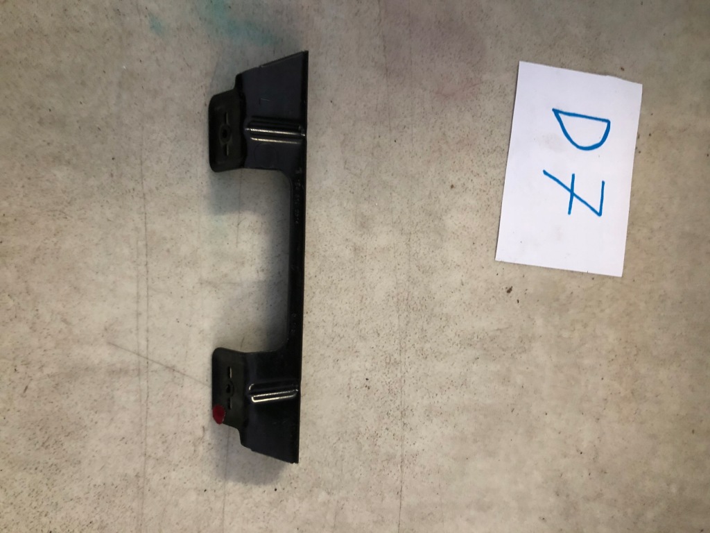 фото №1, Mercedes ml w164 кронштейн a1648100514