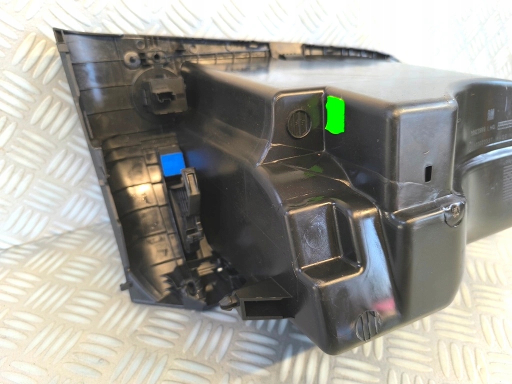 фото №10, Бардачок пасажира панелі консолі europa 39013999 opel corsa e 2014-2019