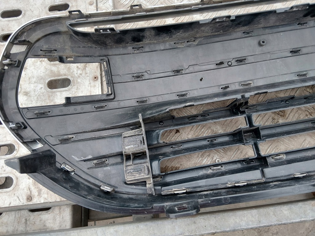 Mini clubman f54 рестайлінг  решітка радіатора решітка радіатора перед передній 21454110 Оригінал