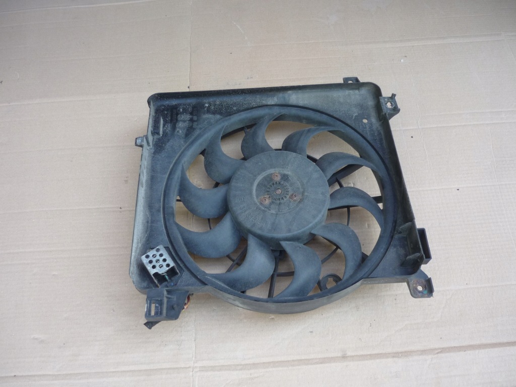 Вентилятор радиатора воды opel zafira b 1.7 1.9 cdti 2.2 24467442 исправный с Разборки