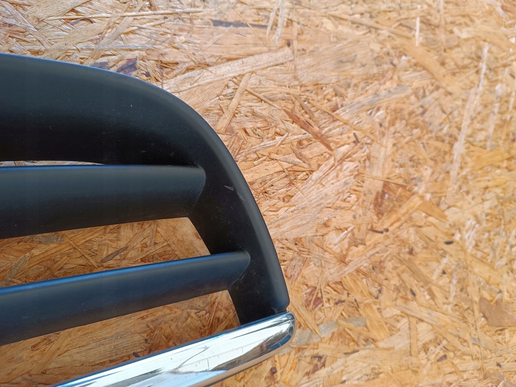 фото №11, Решётка решётка радиатора решётка радиатора бампера перед suzuki alto v 5 2002