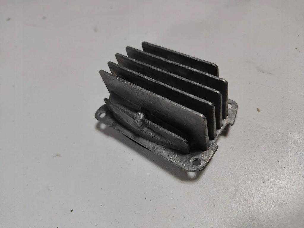 фото №1, Renault koleos ii правый jeż модуль led лампы