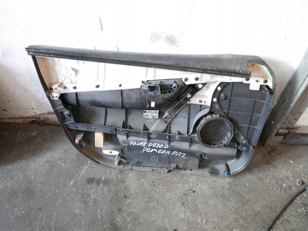 фото №6, Обивка обшивка правый перед nissan primera p12 fl