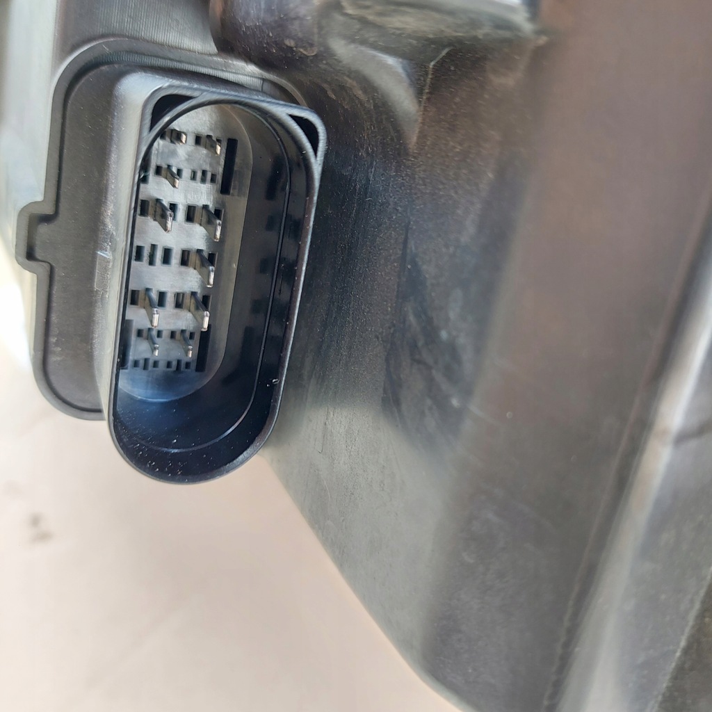 фото №7, Лампа права ксенон правий vw golf vi plus +