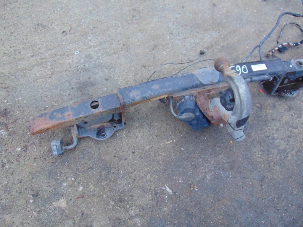 фото №6, Hak буксировочный bmw e90 e91 kombi 6784583 оригинал