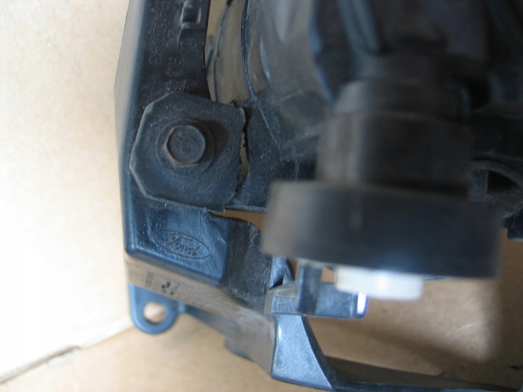 фото №7, Противотуманная фара корзина кронштейн ford mustang