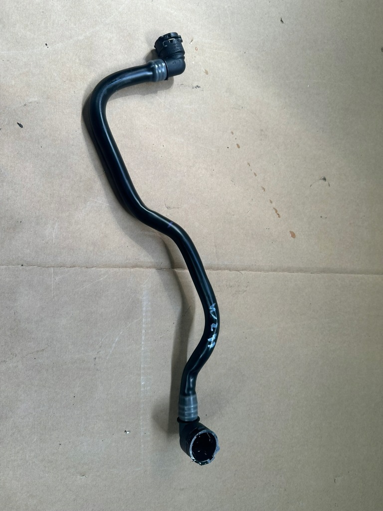 Шланг рідина охолоджуючий, трубка води mercedes eqa w243, h243 Недорого