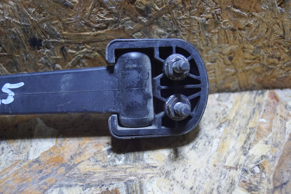 фото №8, Пряжка защёлка резиновый элемент капот hummer h2