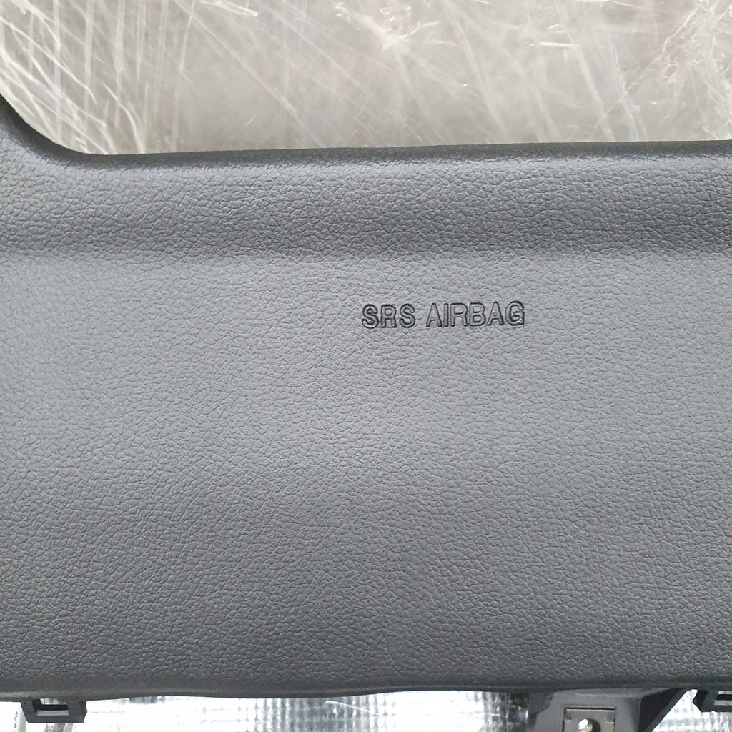 фото №9, Hilux 8 приборная панель консоль подушки безопасности ремни подушка безопасности