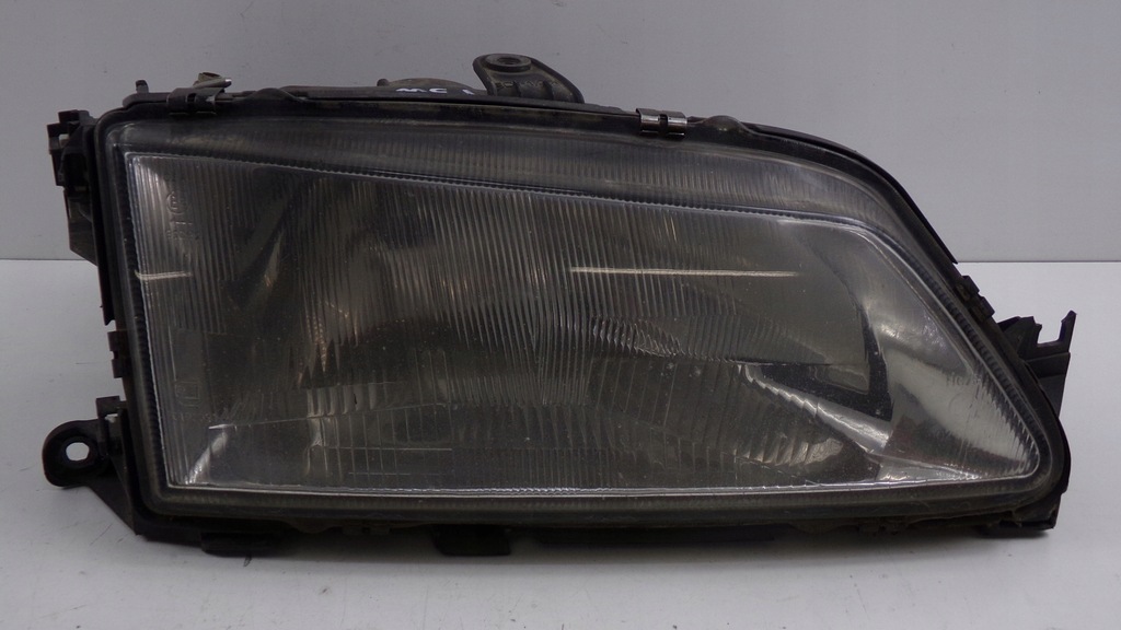 фото №1, Peugeot 306 93-96 фара правый valeo моторчик