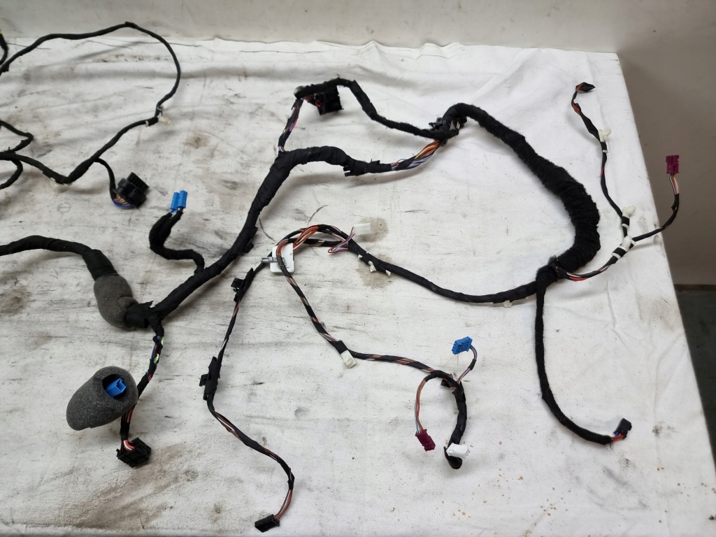 фото №4, Bmw 7 g12 электропроводка дверь левый перед доводчик