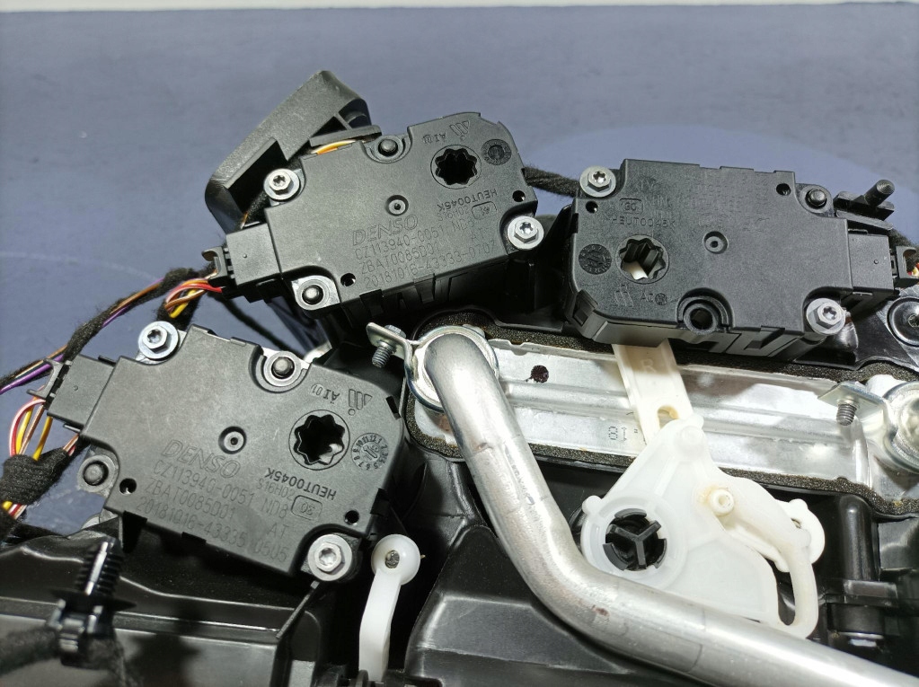 фото №9, Audi a8 d5 отопитель воздуха задняя задняя 4n0820004a