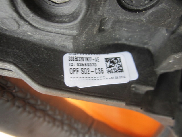 фото №15, Bmw 5 g30 g31 g11 g12 g15 g05 x7 g07 m-pakiet воздуховод 3085931 лепестки переключения