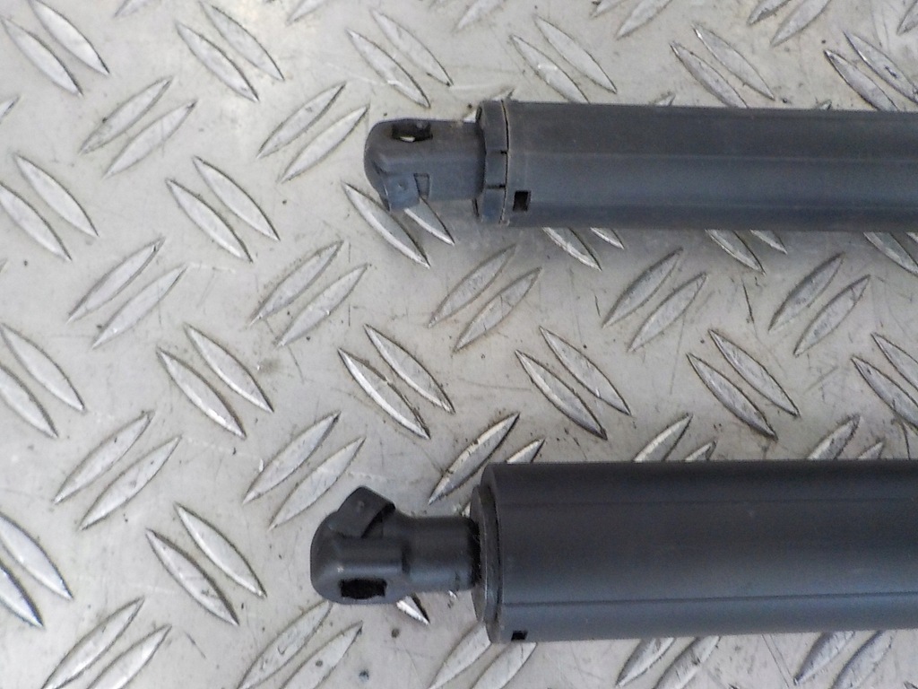 фото №4, Ford kuga mk2 13-16 амортизатори кришки задня комплект