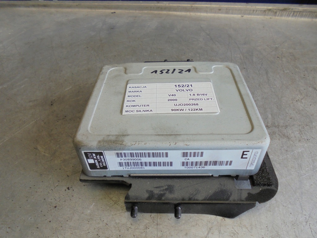 фото №1, Бортовой компьютер volvo v40 1,8b p30899006 1tuj000081