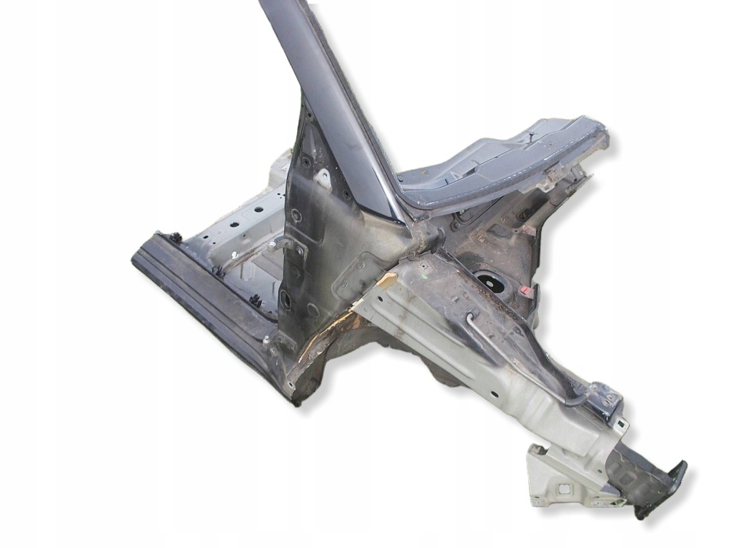 Четверть лонжерон правый перед fiat 500 Доставка