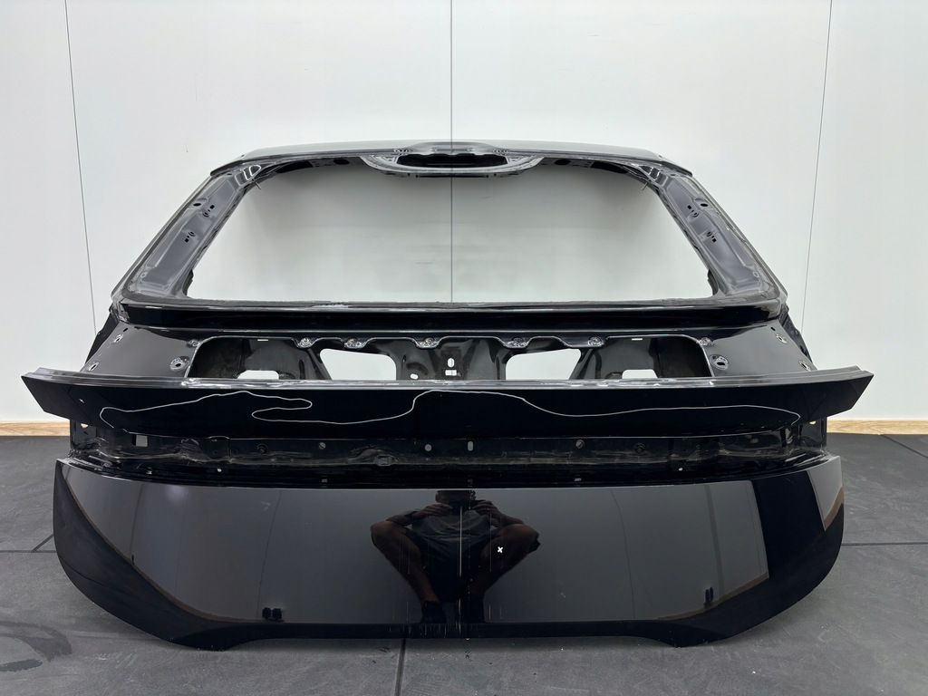 фото №1, Lotus eletre кришка багажника багажника задня задня