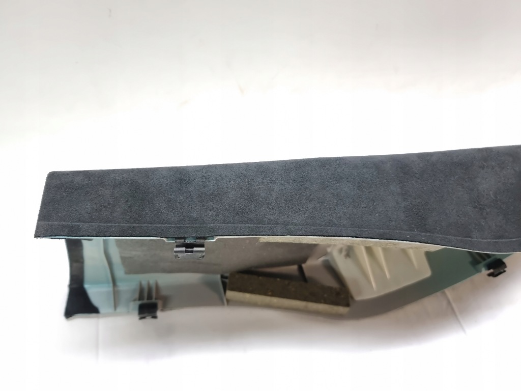 фото №4, Mercedes w218 combi захист стійка правий alcantara