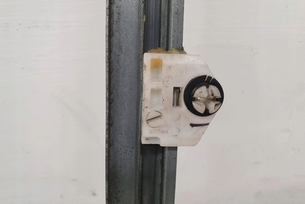 Подъемник стекло левых передних дверь renault kangoo express fw0/1_ Недорого