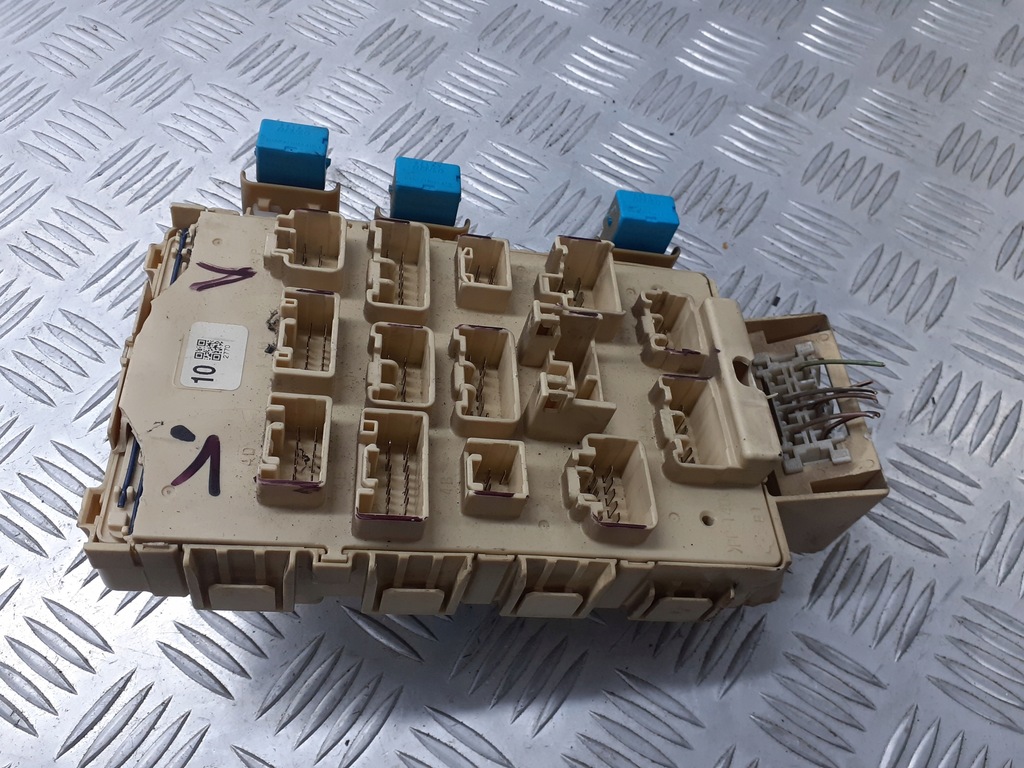 фото №1, Коробка запобіжників yaris verso 1.4 d4d