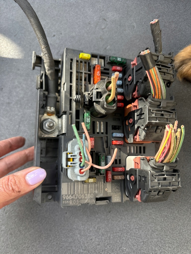 фото №9, Citroen berlingo iii коробка модуль bsm 9664706280