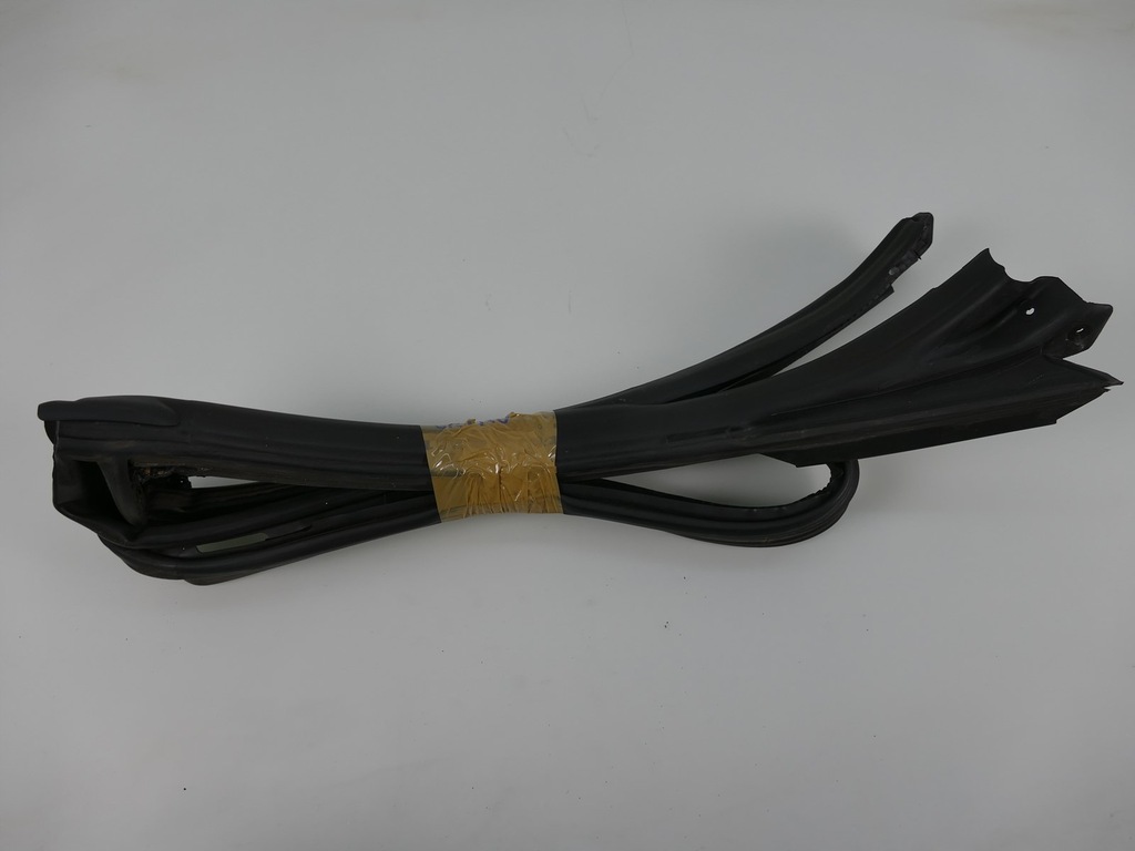 фото №1, Mercedes r172 slk w172 прокладка крыша a1727200078