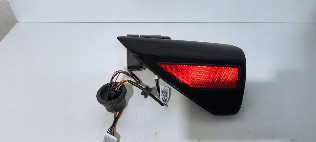 фото №1, Кришка порт заряджання tesla model 3 y