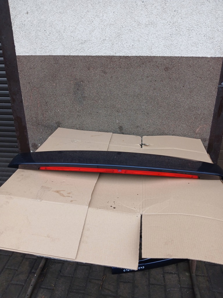 Купити Спойлер ліхтар стоп задні оригінал citroen c4 grand picasso 1 колір kpud