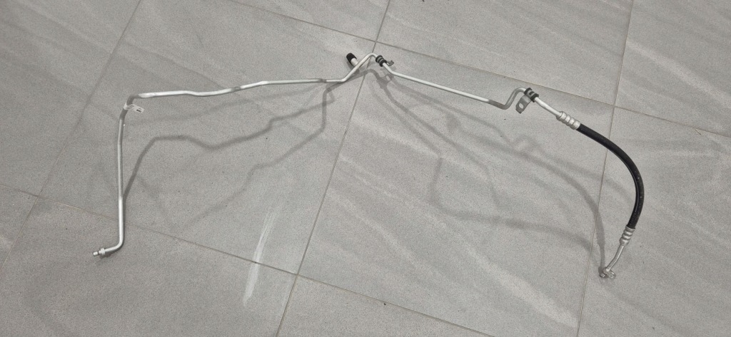 фото №1, Шланг трубка кондиционера кондиционер renault trafic 3, iv 2.0 dci 924401446r