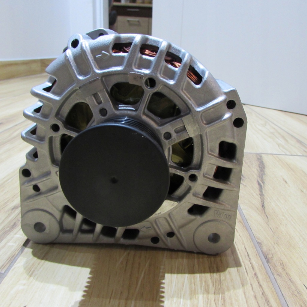 фото №2, Генератор renault 8200495302