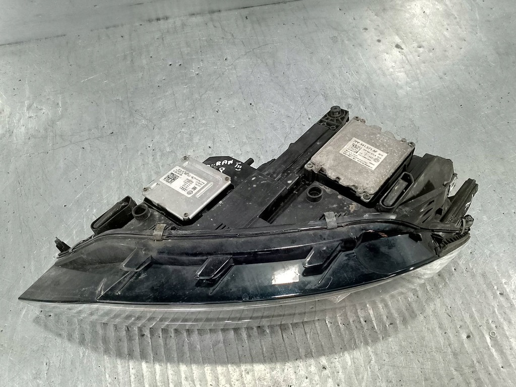 фото №11, Лампа перед права vw touran iii 5tb941036c