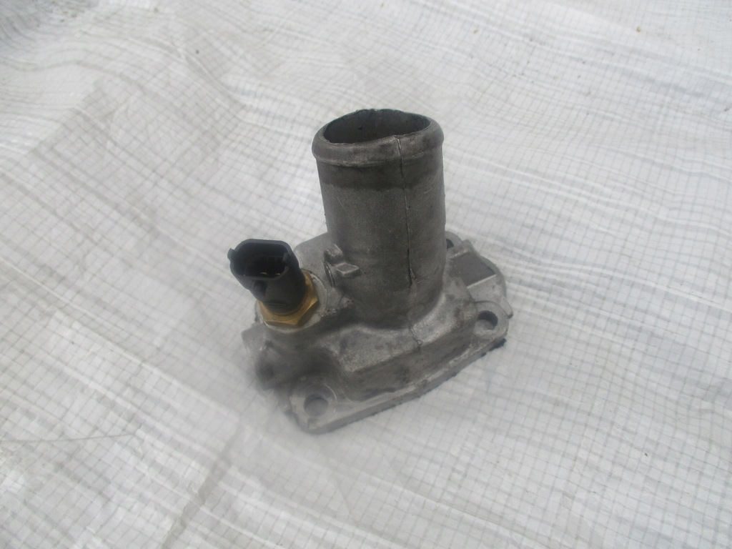 фото №1, Корпус термостата термостат iveco daily iv 3.0