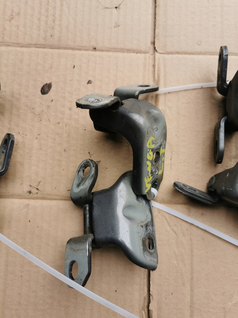 фото №1, Kia venga петлі двері лівий задня 9a