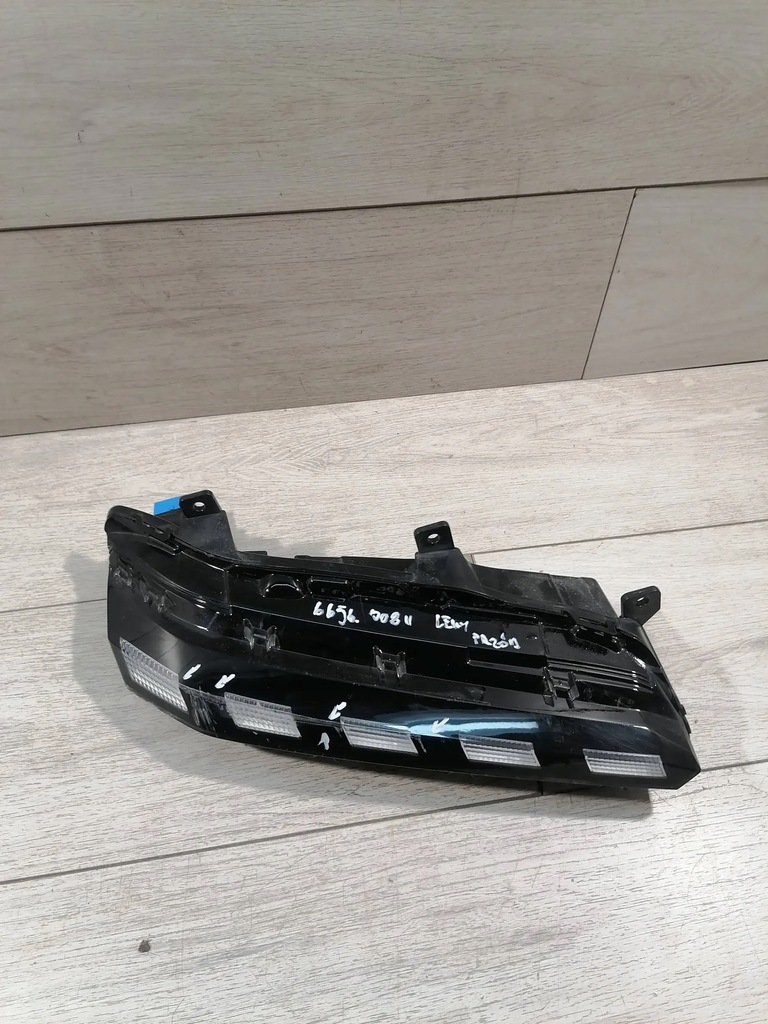 фото №1, Peugeot 308 ii противотуманная фара led левый перед 9835389680