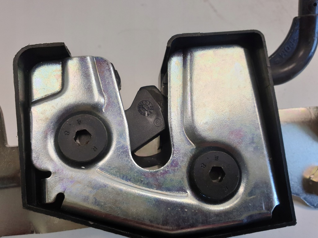 фото №3, Volvo s60 ii ручка складывания сидений 30727871