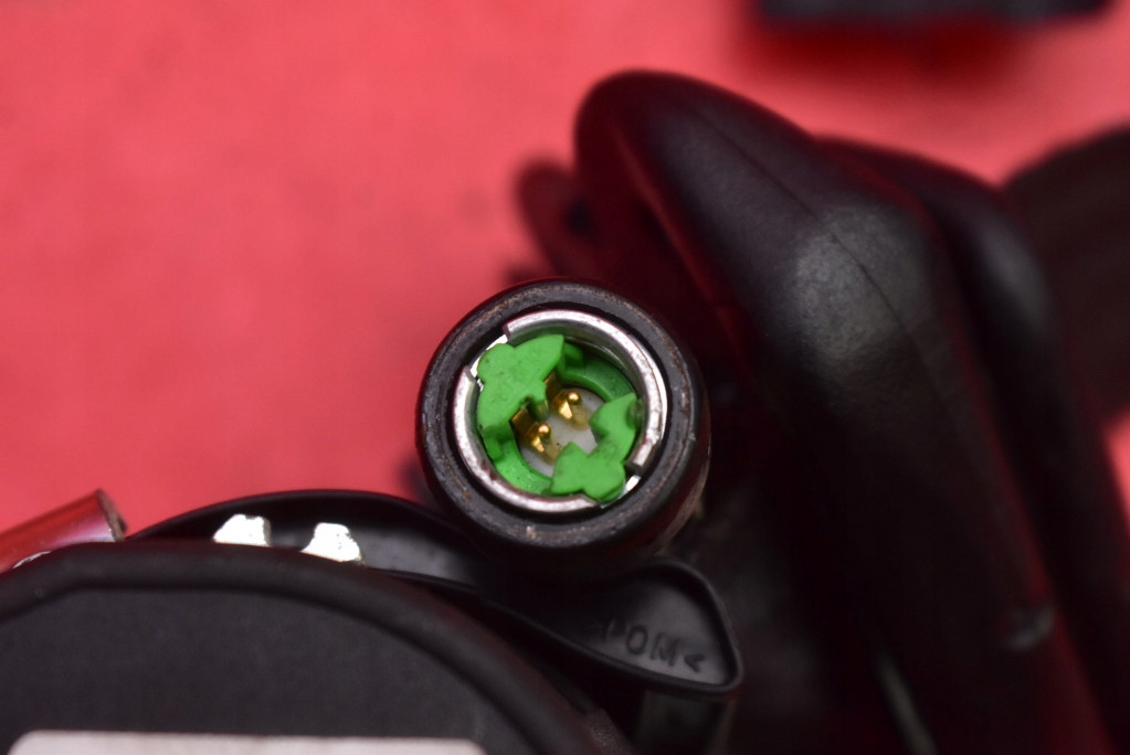 фото №4, Pas безопасности левый задняя iii ряд натяжитель volvo xc90 1 i 02-06