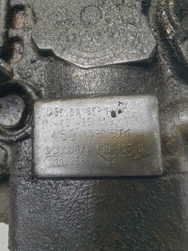 Насос впрыскная vw t4 2.4 d 074130107d в Украине