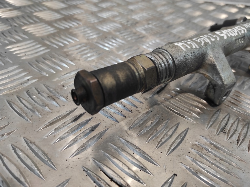 фото №6, Молдинг упорскування renault master ii 2 2.2 d bosch 0445214025 8200023961