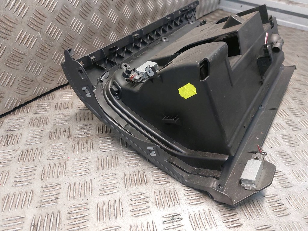 фото №9, Бардачок пасажира volkswagen golf v 1k1857290