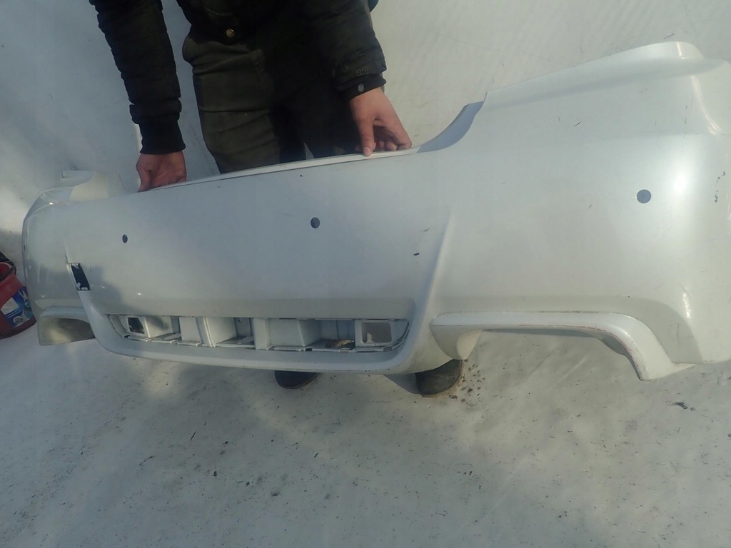 фото №13, Subaru impreza 10-13 wrx sti sedan бампер задня pdc