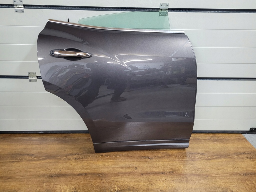 фото №1, Levante m161 дверь задние prawae голый