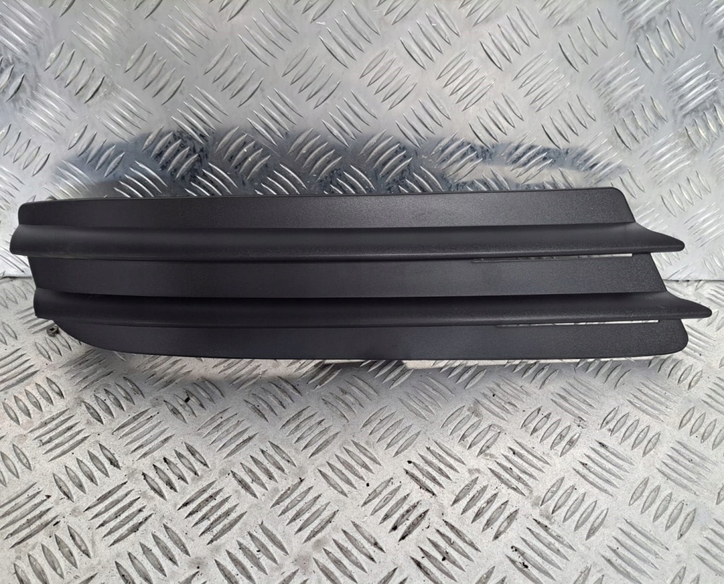 фото №1, Накладка противотуманной фары man tgs левая/ правая nowa