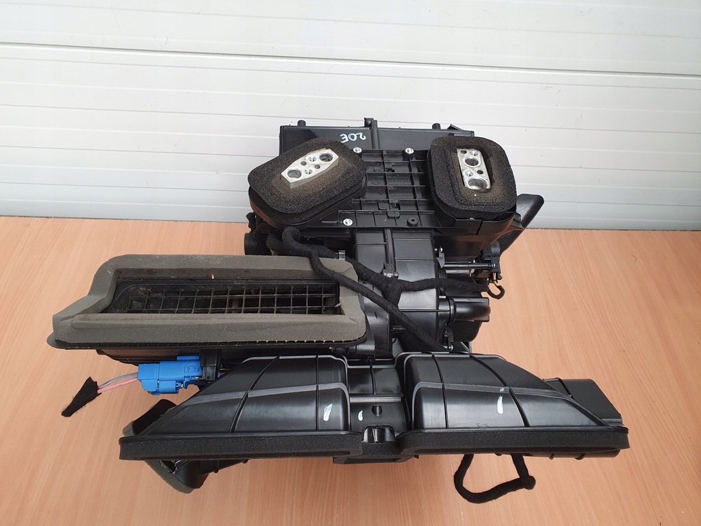 фото №7, Отопитель воздуходувка кондиционера моторчик renault zoe i 272702761r