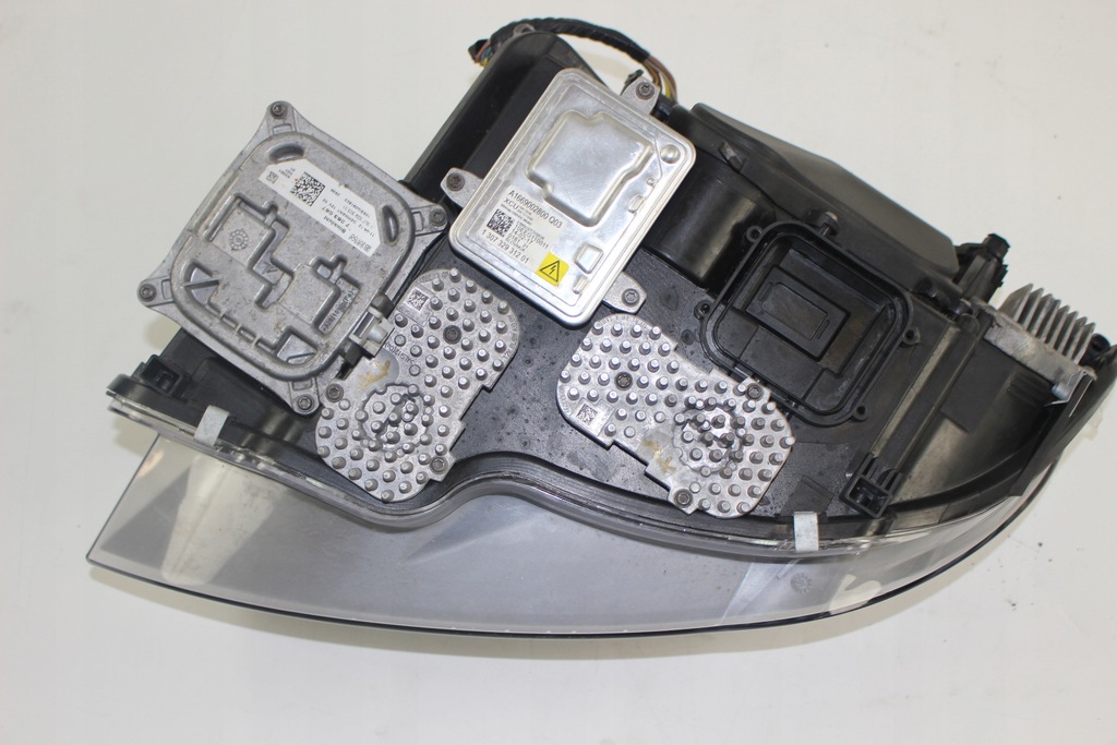 фото №10, Bmw e92 e93 lift права передня лампа комплектна 7273206