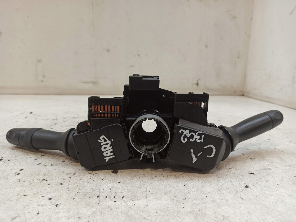 фото №8, Toyota yaris verso 1 переключатель комбинированный 17f001 173848 skuf1772