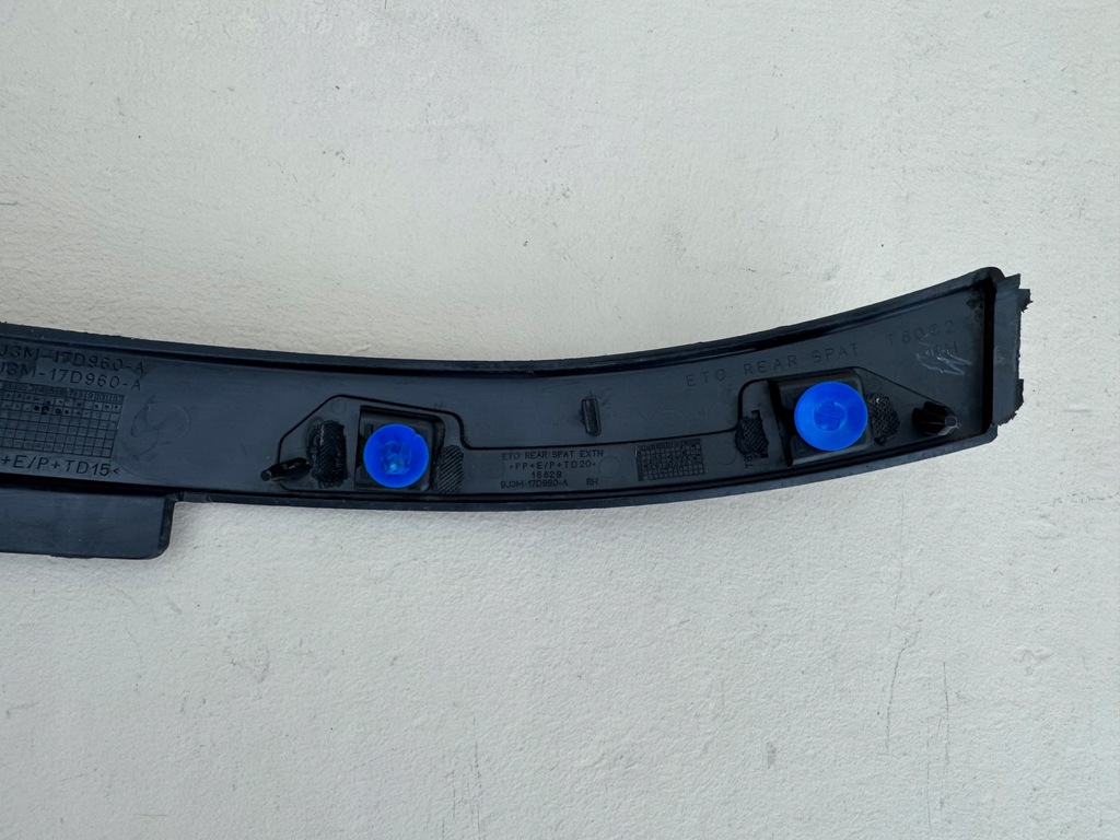 фото №11, Land rover evoque i 1 l538 11r- молдинг бампера правий задня права bj3m-17d960