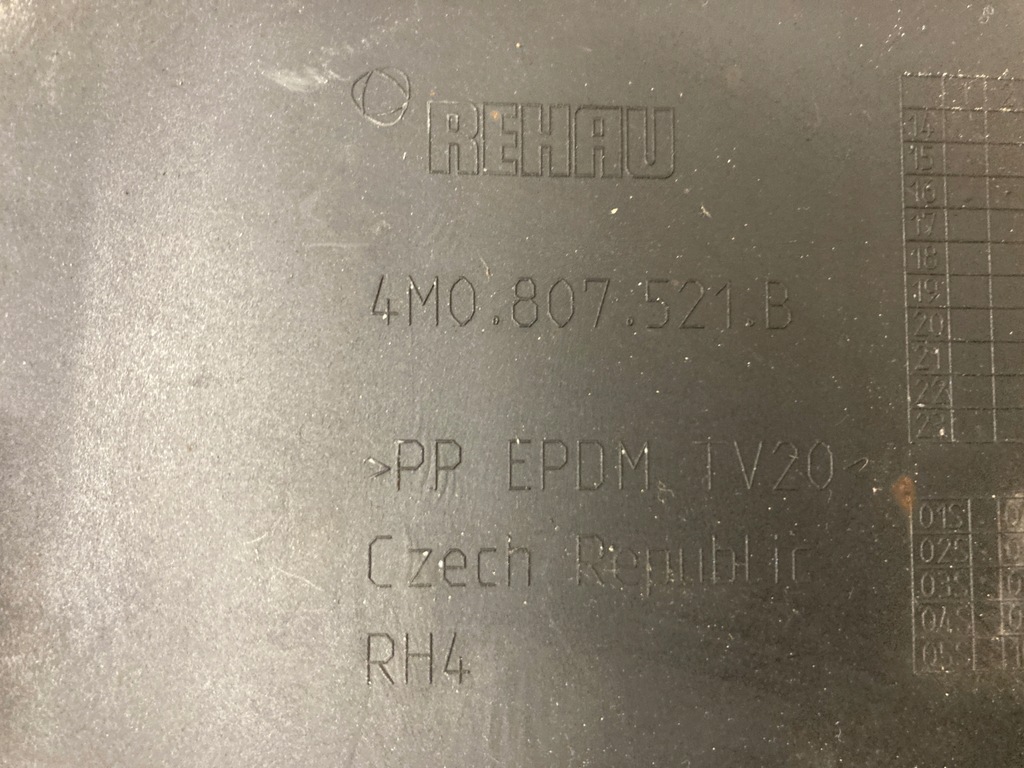 фото №13, Audi q7 4m0 диффузор накладка бампера задняя orygi.